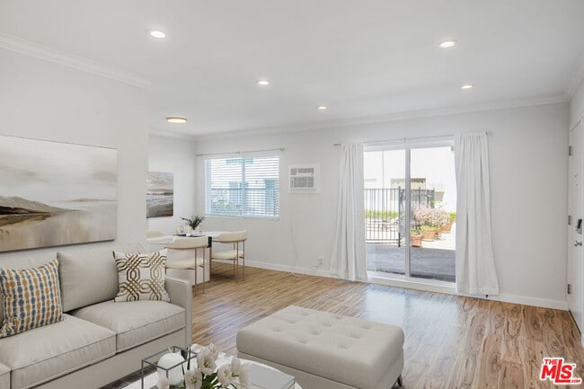 Building Photo - 4457 Murietta Ave