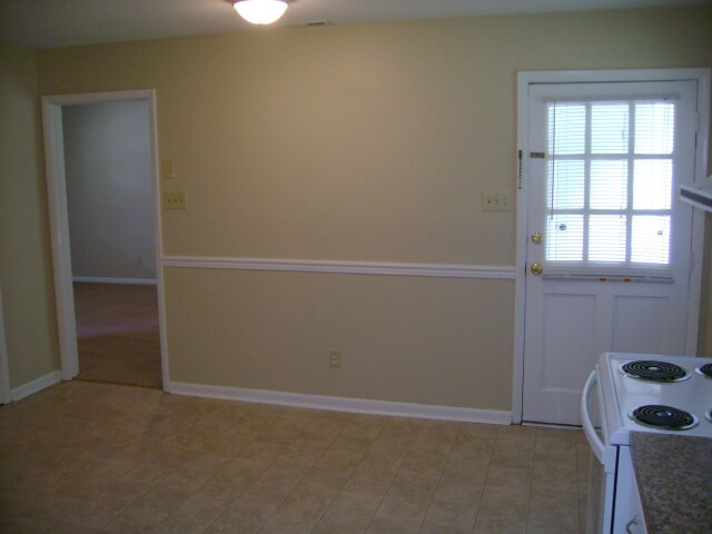 Eat in Kitchen - Scott Hills Apartments