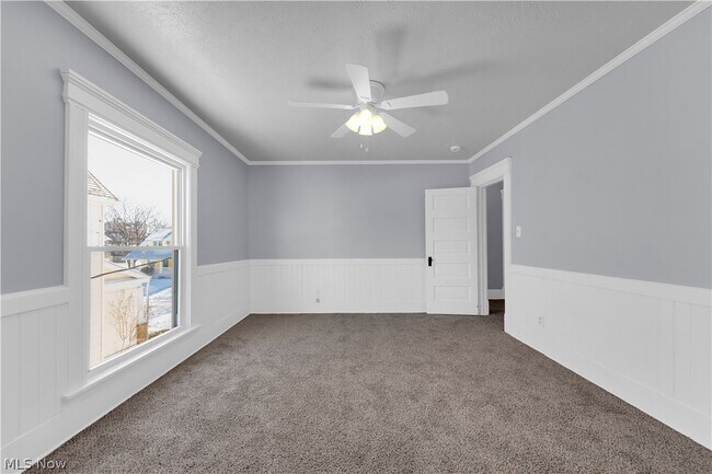 Building Photo - 1026 W Fourth St