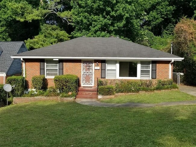 Building Photo - 817 Gertrude Pl NW