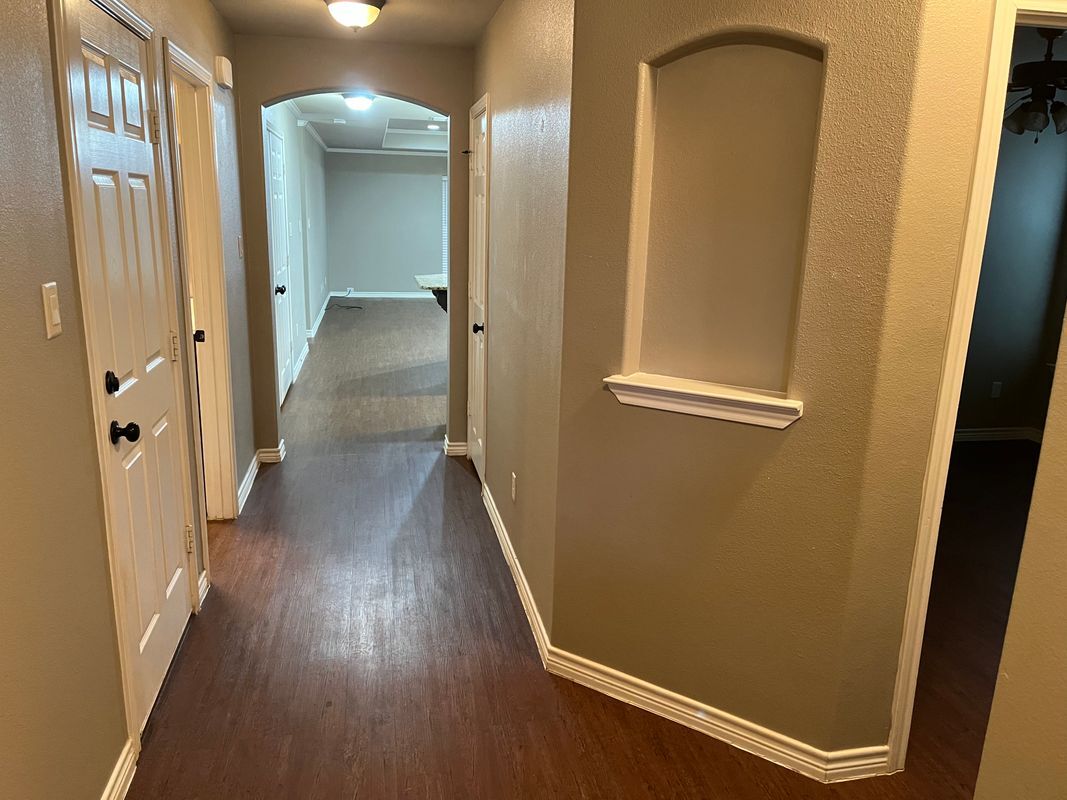 Building Photo - 167 Oakview Ct