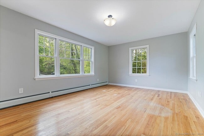 Building Photo - 3 Alscot Dr