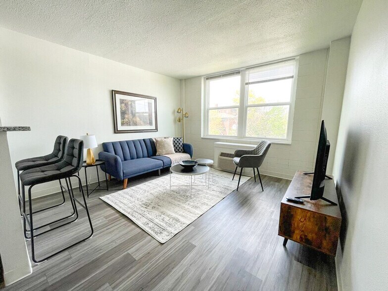 Building Photo - 2515 Burnet Ave