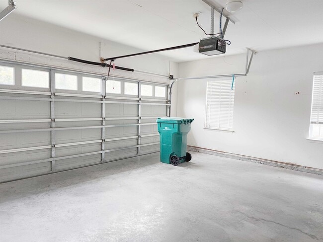 Building Photo - 12 Rapture Ct