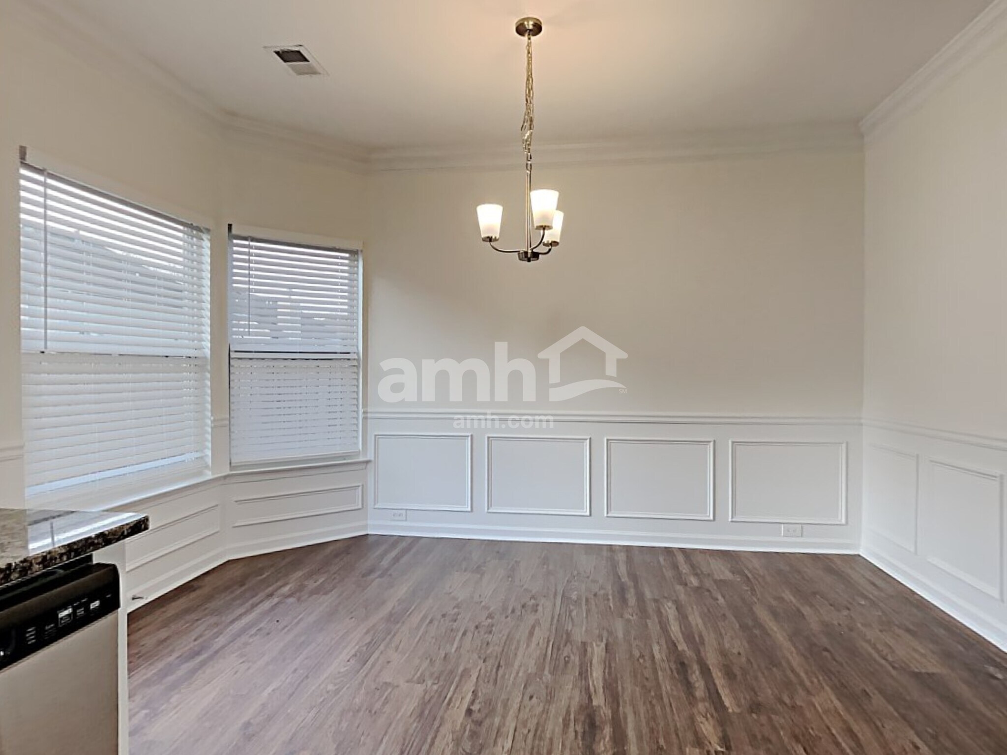 Building Photo - 4150 Arch Pass