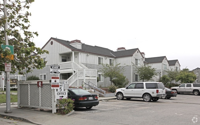 Primary Photo - Neary Lagoon Apartments