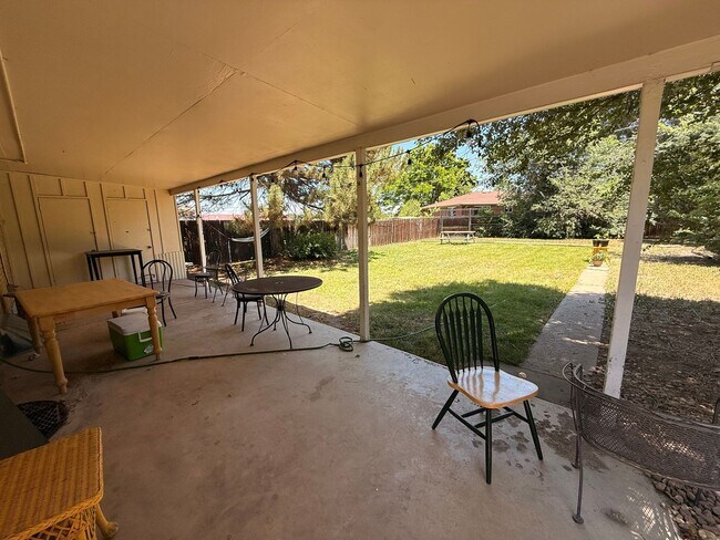 Building Photo - Spacious South Denver Home Near DU, Wash Park & Light Rail!!!
