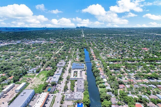 Building Photo - 13210 Memorial Hwy