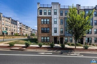Building Photo - 602 Noush Ct