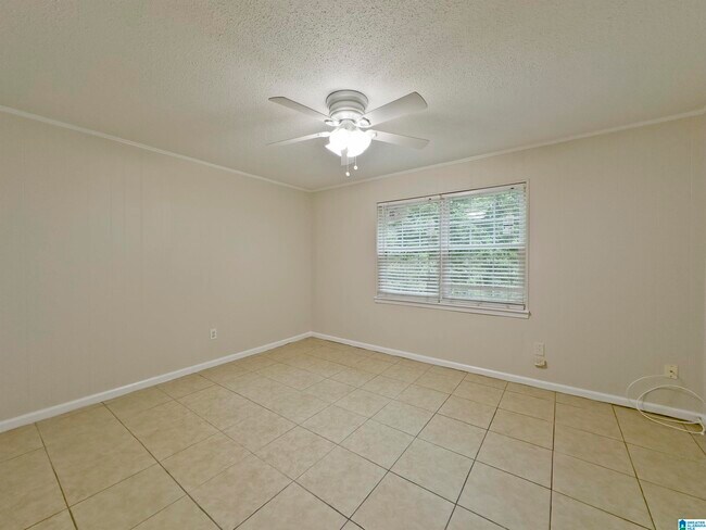 Building Photo - 3229 Westbrook Dr