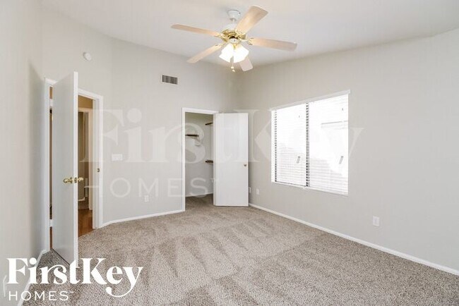 Building Photo - 20442 N 38th Dr