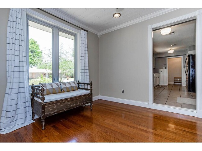 Building Photo - 2311 Westforest Dr