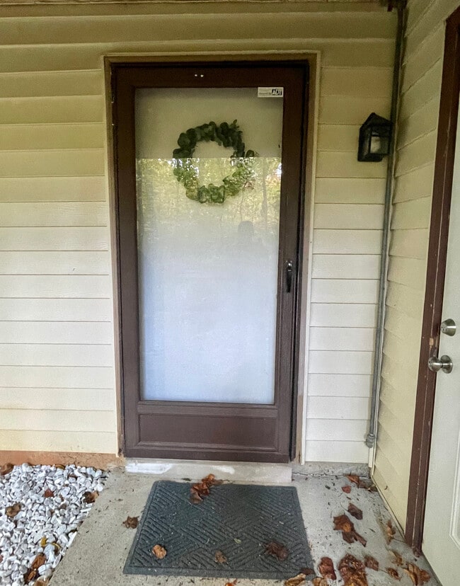 Building Photo - 1080 Huntington Trce SE