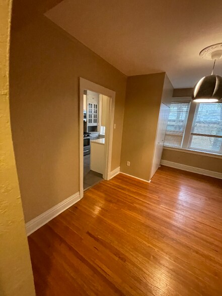 Building Photo - 7555 Byron Pl