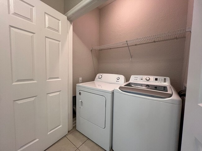 Building Photo - APARTMENT IN THE METROWEST AREA!