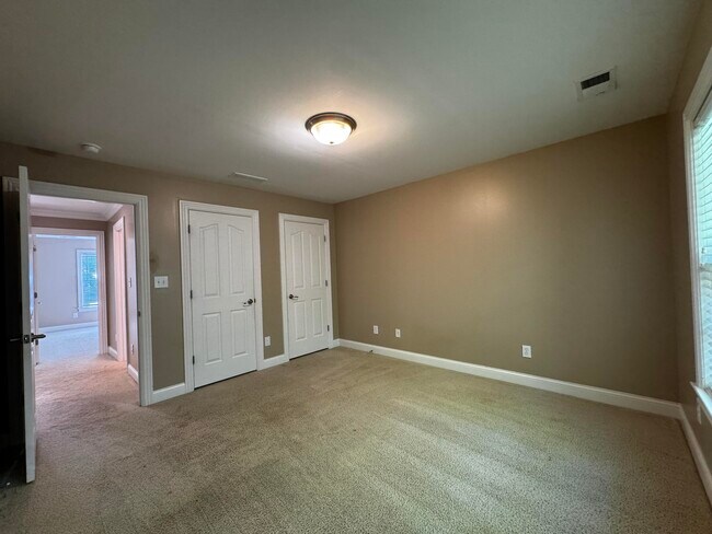 Building Photo - 3120 Hemingway Ln