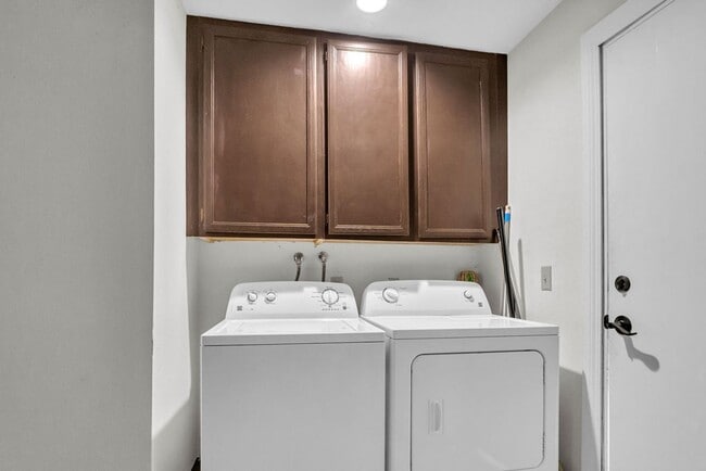 Building Photo - Beautiful single level home in Rancho Pena...