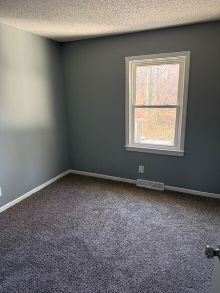 Building Photo - 116 Pine Creek Court Ext