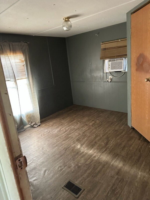 Building Photo - 106 Amanda Dr