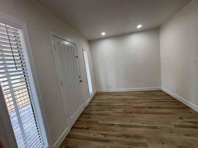 Building Photo - 4048 Tenth St
