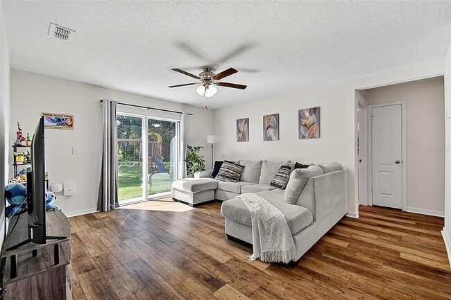 Building Photo - 70 Pebble Beach Dr