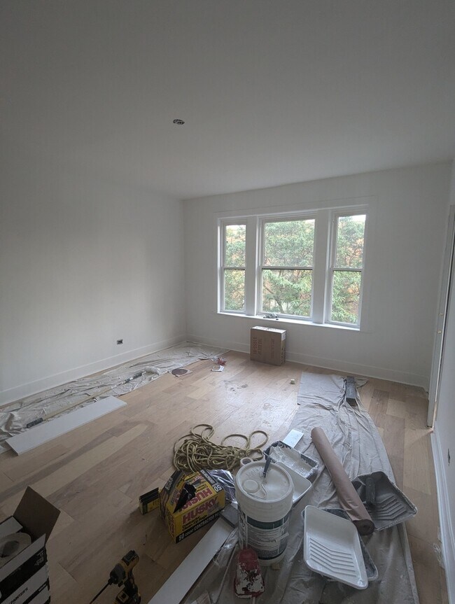 Building Photo - 616 W Patterson Ave