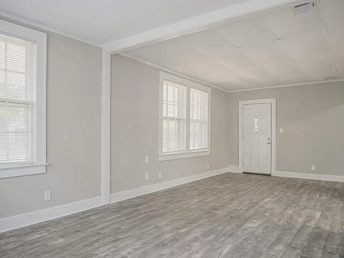 Building Photo - 2661 Harvey Ave