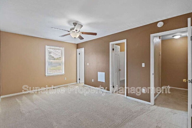 Building Photo - 5795 Rivermill Cir