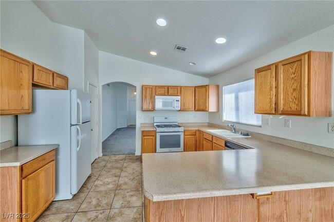 Building Photo - 11085 Cusumano Ct
