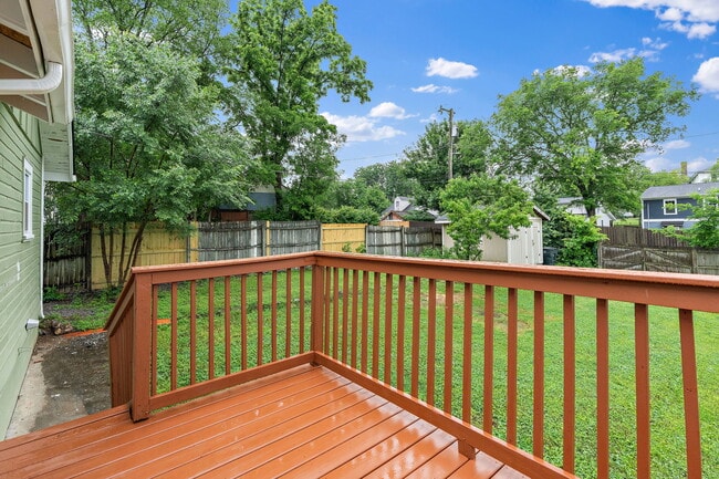 Building Photo - 1012 Cahal Ave