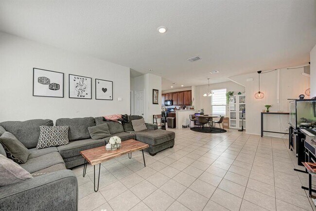 Building Photo - 229 Prairie Falcon Wy