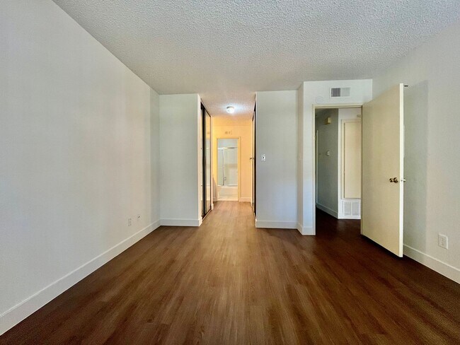 Building Photo - 3516 Seahorn Cir