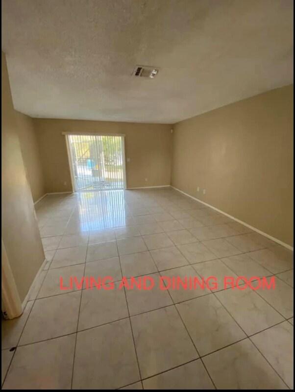 Building Photo - 204 Majors Ln
