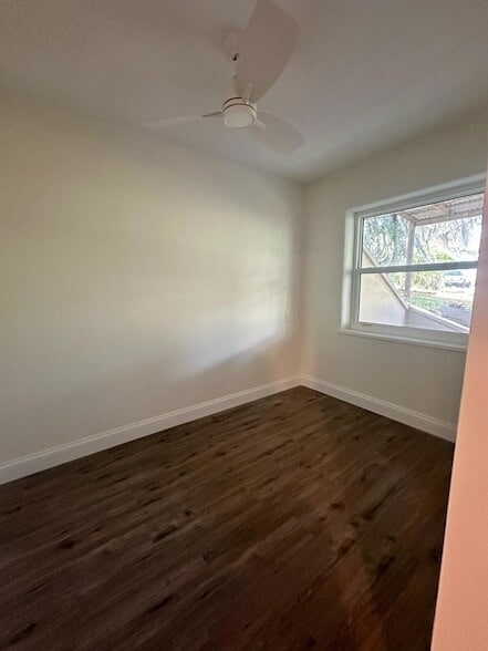 Building Photo - 472 Magnolia Ave