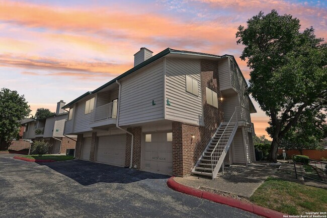 Building Photo - 349 Harmony Ct