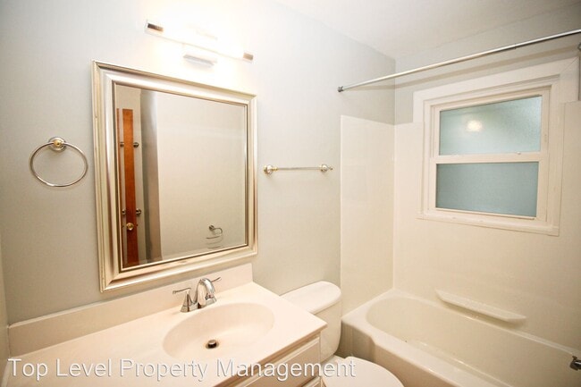 Building Photo - 3 br, 1 bath House - 2925 Stevens St