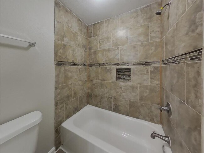 Building Photo - 4803 Tealgate Dr