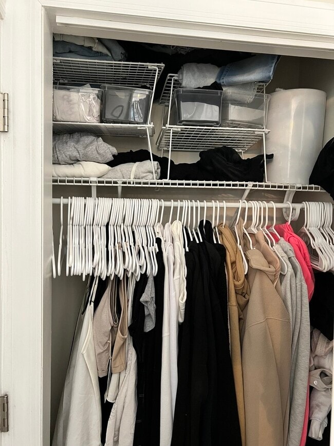 Building Photo - 918 Green Bay Rd