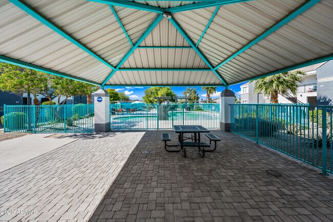 Building Photo - 3065 N 67th Ave