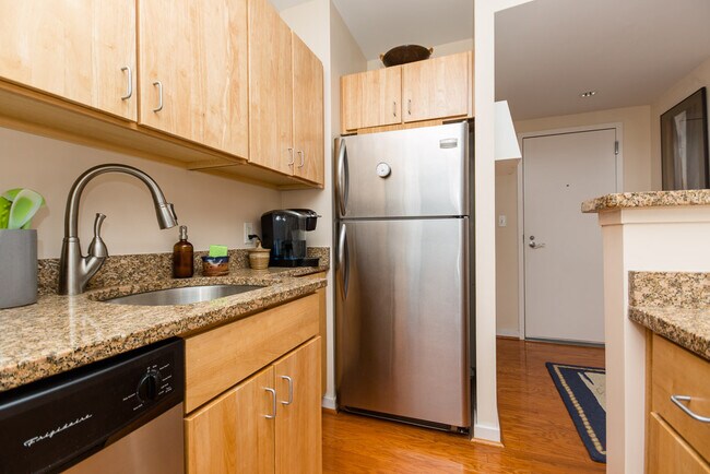 Building Photo - 3534 10th St NW