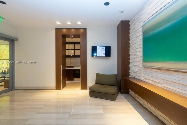 Building Photo - 1330 West Ave