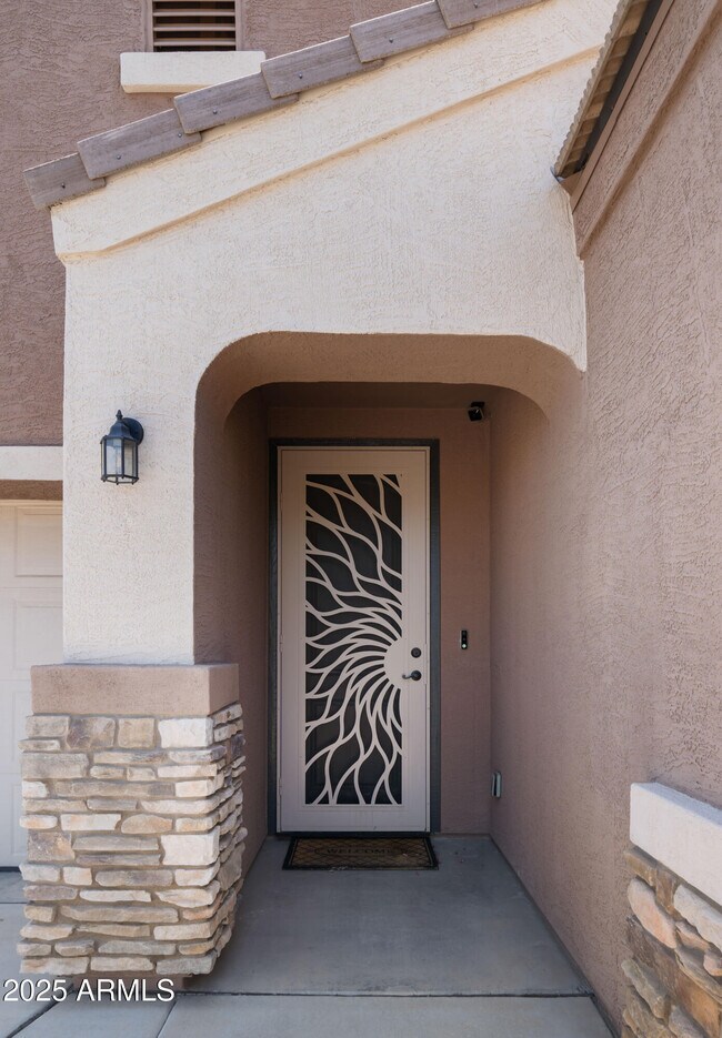 Building Photo - 9309 W Orange Dr
