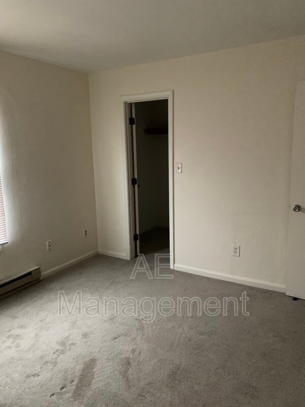 Building Photo - 1323 Cary Ave