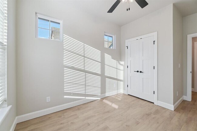 Building Photo - 4212 Abbey Pk Dr