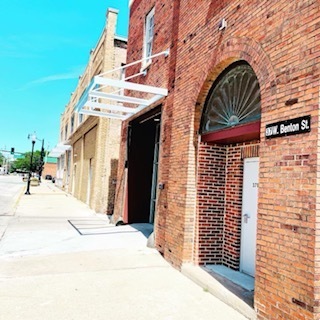 Building Photo - 37 W Benton St
