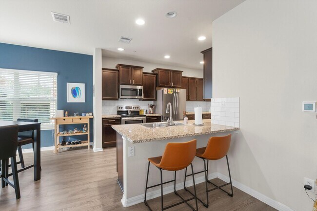 Building Photo - South Austin Condo for Rent