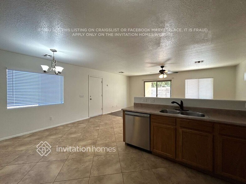 Building Photo - 8343 W Hammond Ln