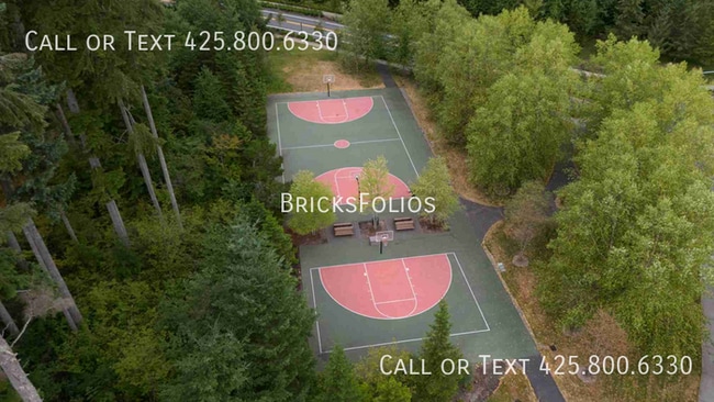 Building Photo - Luxury Corner-Lot Home in Redmond Ridge Ea...