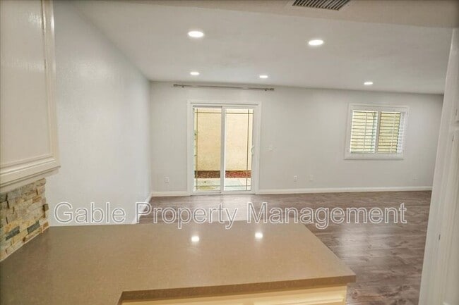 Building Photo - 18716 Vista Del Canon