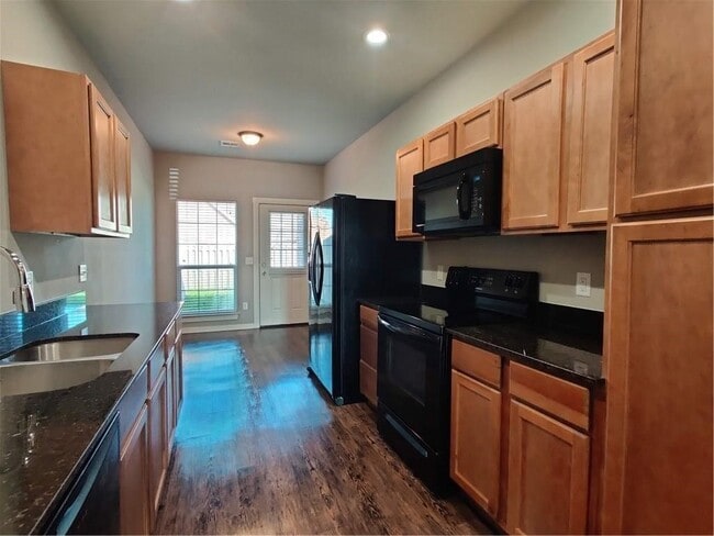 Building Photo - 311 Copper Oaks Dr